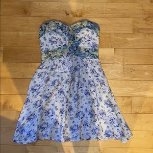 Brand new strapless kimchi blue dress size XS